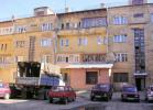 Последний косметический ремонт здания производился около 30 лет назад. Последний косметический ремонт здания производился около 30 лет назад.